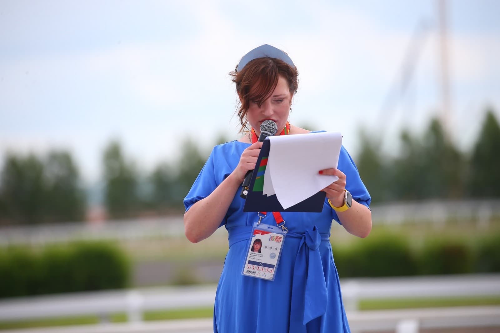 Ведущий спортивного мероприятия